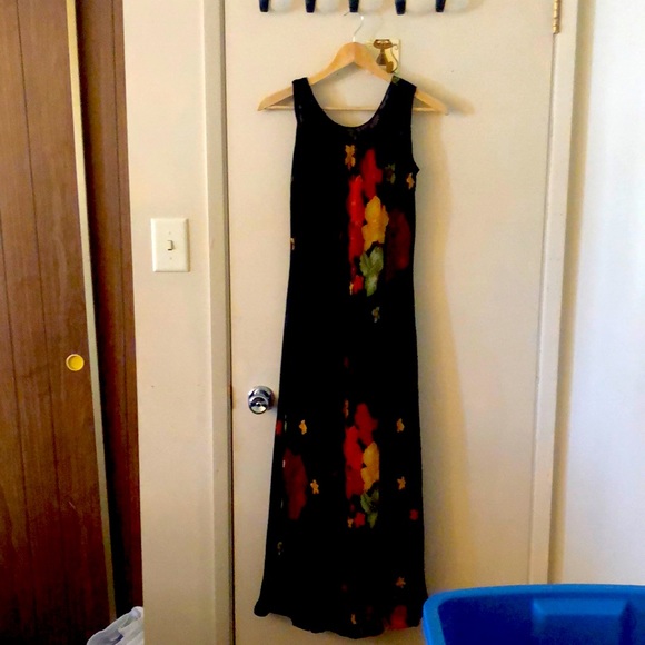 A two way maxi dress - Picture 1 of 2